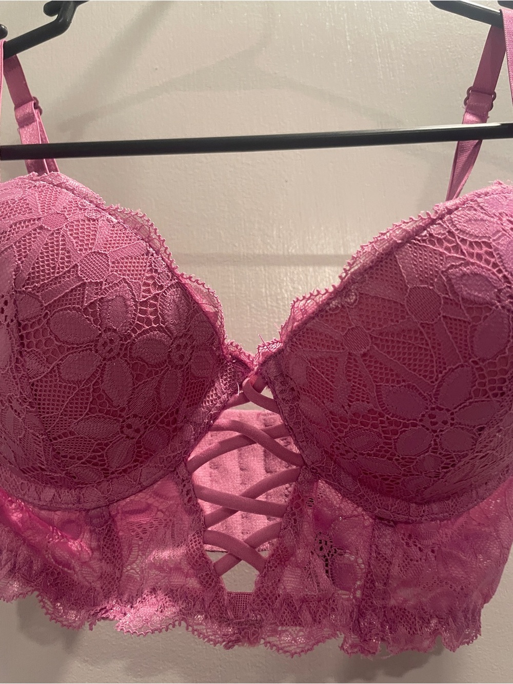 XOXO Hot Pink Lace Longline Bralette with Crisscross Front size 36B - Picture 3 of 8